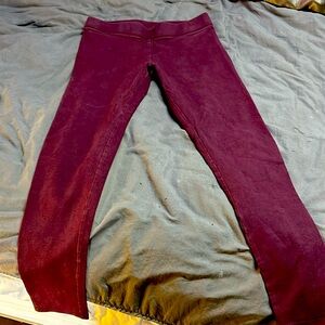 Medium maroon aerie leggings